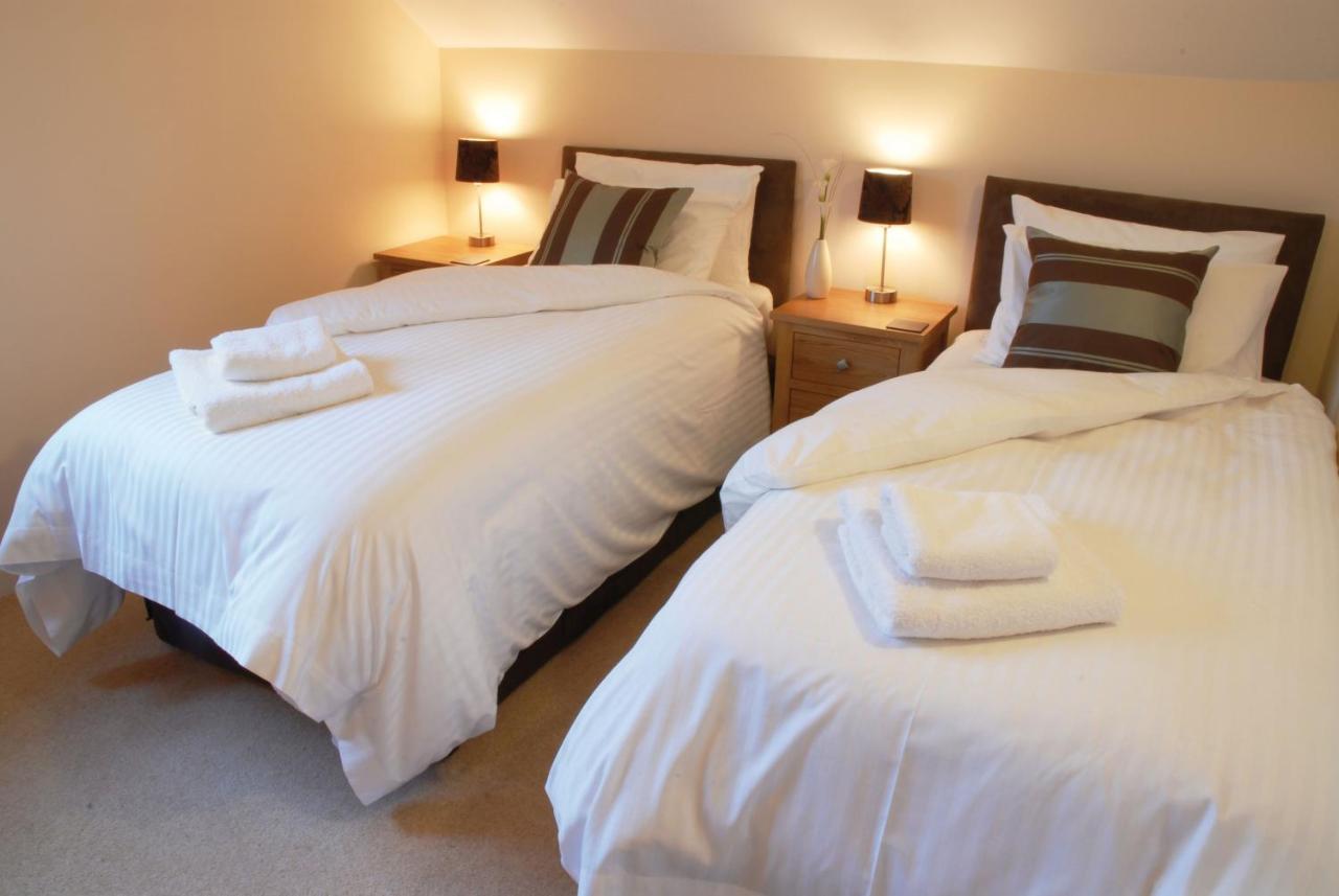 Kingfisher Hot Tub & Log Burner House On Premium Lakeside With Resort Facilities St Columb Major Bagian luar foto